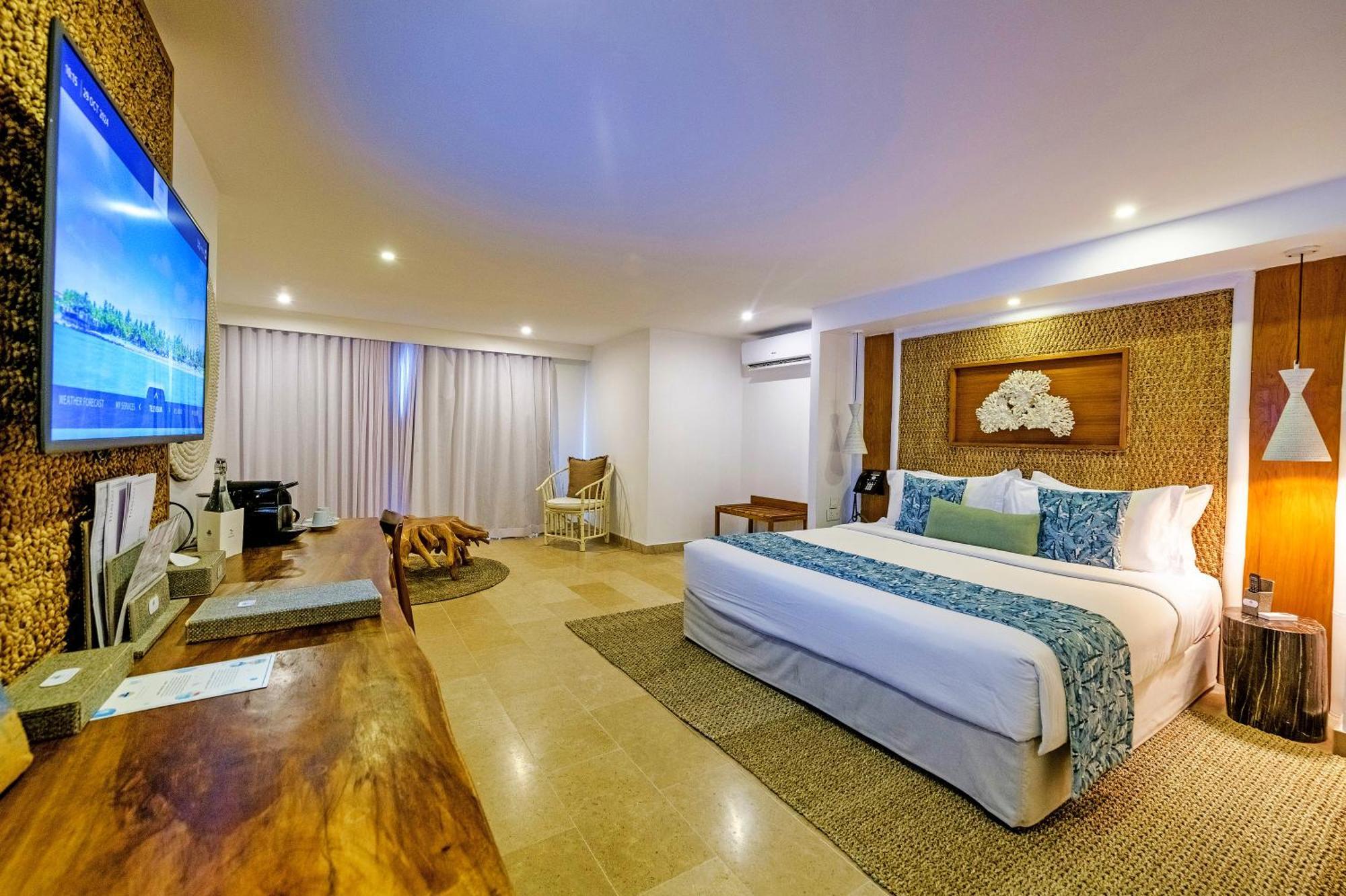 Beachfront Suite,1623693737:JPEG